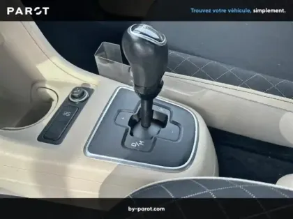 Photo 7 Ford Kuga 2.5 Duratec 180ch Hybrid FlexiFuel Titanium Business Powershift