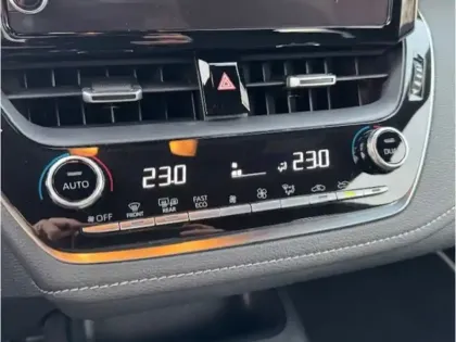 Photo 16 Toyota Corolla Hybrid Dynamic 1.8 122 ch