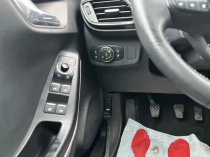 Photo 5 Ford Puma 1.0 Flexifuel 125ch S&S mHEV Titanium