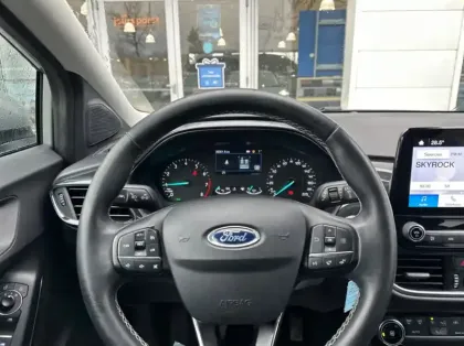 Photo 6 Ford Puma 1.0 Flexifuel 125ch S&S mHEV Titanium