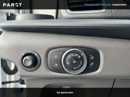 Photo 19 Ford Transit Châssis CCb P350 L1 RJ 2.0 EcoBlue 170ch S&S Ambiente