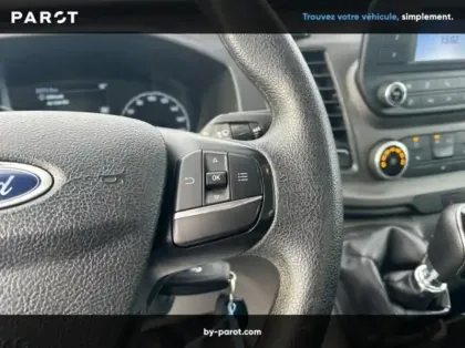 Photo 17 Ford Transit Châssis CCb P350 L1 RJ 2.0 EcoBlue 170ch S&S Ambiente