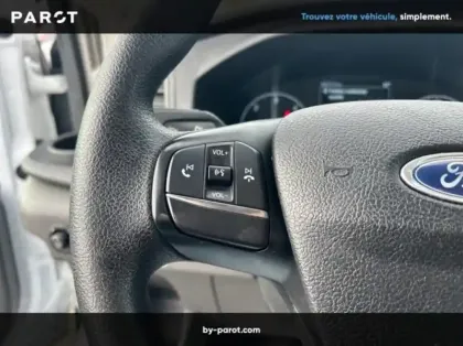 Photo 18 Ford Transit Châssis CCb P350 L1 RJ 2.0 EcoBlue 170ch S&S Ambiente