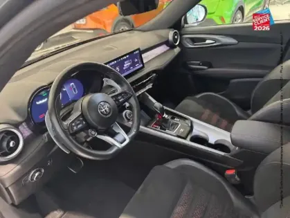 Photo 14 Alfa Romeo Tonale  1.5 Hybrid 130ch Edizione Speciale TCT