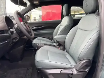 Photo 9 Fiat 500  e 118ch Giorgio Armani Collectors Edition MY25