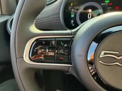 Photo 12 Fiat 500  e 118ch Giorgio Armani Collectors Edition MY25