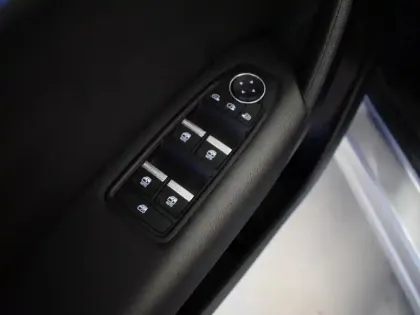 Photo 5 Renault Captur  1.0 TCe 90ch Techno