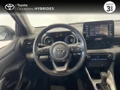 Photo 8 Toyota Yaris  116h Design 5p