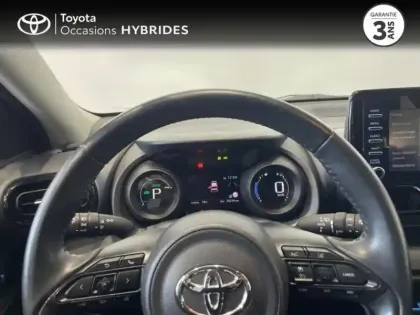 Photo 12 Toyota Yaris  116h Design 5p