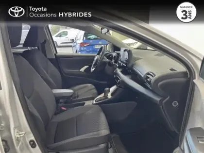 Photo 5 Toyota Yaris  116h Design 5p