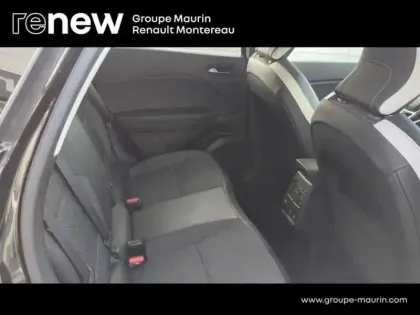 Photo 11 Renault Captur  1.6 E-Tech hybride 145ch Intens -21