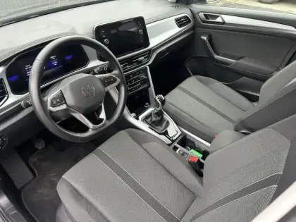 Photo 6 Volkswagen T-roc  1.0 TSI 110ch Life Plus