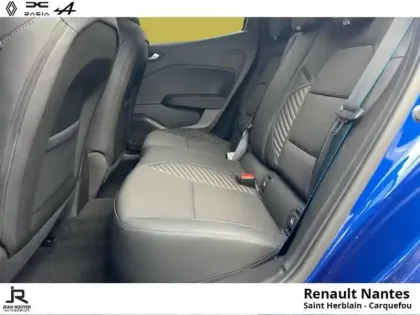 Photo 13 Renault Clio  1.6 E-Tech 145ch full hybrid esprit Alpine