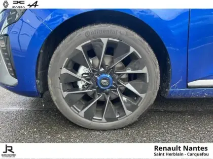 Photo 8 Renault Clio  1.6 E-Tech 145ch full hybrid esprit Alpine