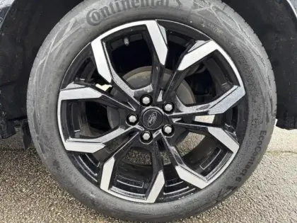 Photo 8 Ford Puma Gén. II Ph1 ST-Line X Vivid Ruby 5