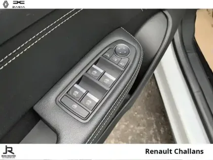 Photo 13 Renault Arkana  1.6 E-Tech hybride 145ch Techno -22