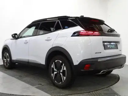 Photo 7 Peugeot 2008  1.2 Hybrid 145ch GT e-DCS6