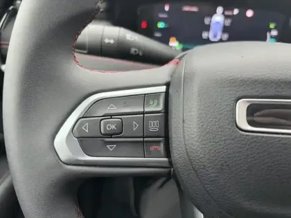 Photo 11 Jeep Compass  1.3 Turbo T4 240ch PHEV 4xe Trailhawk AT6 eAWD