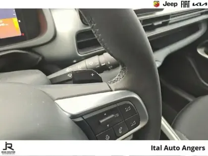 Photo 13 Jeep Avenger  1.2 Turbo T3 110ch MHEV Summit BVR6 eHybrid