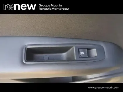 Photo 16 Renault Captur  1.6 E-Tech hybride 145ch Evolution
