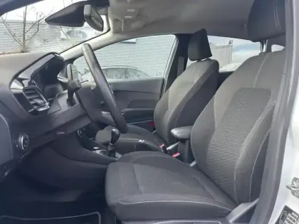 Photo 9 Ford Fiesta Gén. V Ph2 Titanium Business 5