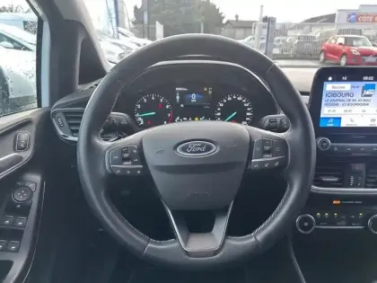 Photo 14 Ford Fiesta Gén. V Ph2 Titanium Business 5