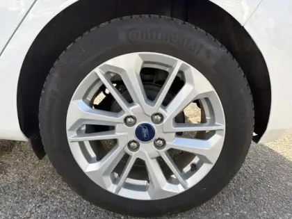 Photo 23 Ford Fiesta Gén. V Ph2 Titanium Business 5