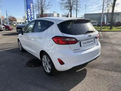 Photo 21 Ford Fiesta Gén. V Ph2 Titanium Business 5