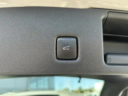 Photo 8 Ford Kuga  2.5 Duratec 190ch FHEV E85 Graphite Tech Edition BVA