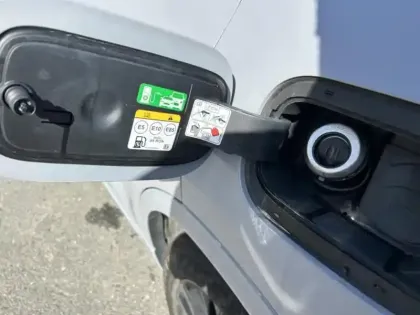 Photo 9 Ford Kuga  2.5 Duratec 190ch FHEV E85 Graphite Tech Edition BVA