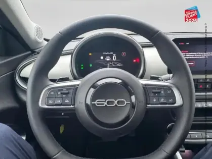 Photo 11 Fiat 600  1.2 Hybrid 100ch La Prima DCT6