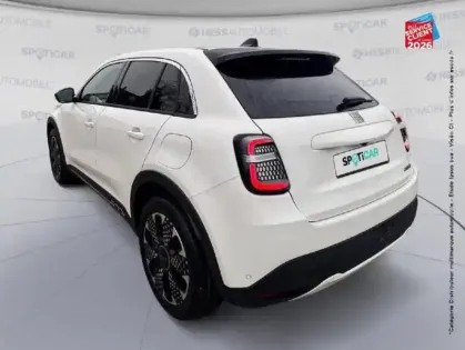 Photo 7 Fiat 600  1.2 Hybrid 100ch La Prima DCT6