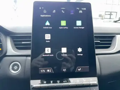 Photo 19 Renault Captur  mild hybrid 140