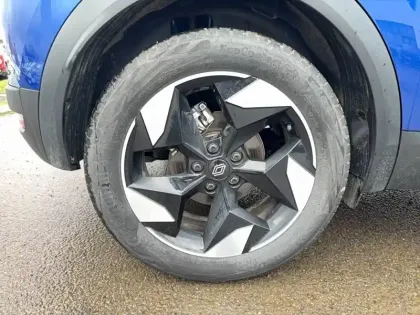 Photo 17 Renault Captur  mild hybrid 140