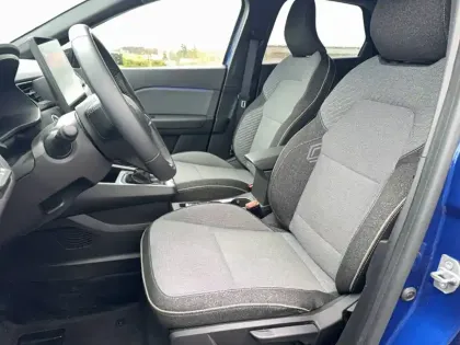 Photo 8 Renault Captur  mild hybrid 140