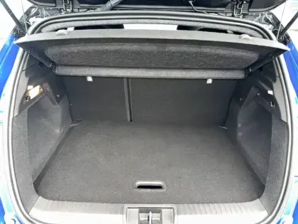 Photo 13 Renault Captur  mild hybrid 140