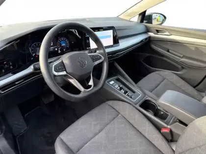 Photo 11 Volkswagen Golf  1.0 eTSI OPF 110 DSG7