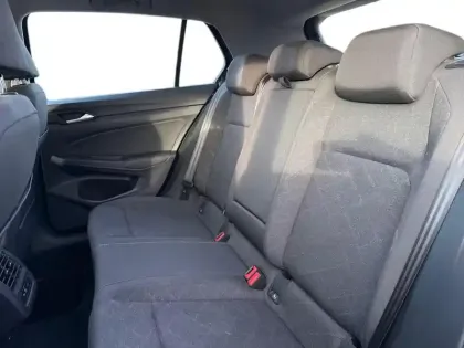 Photo 20 Volkswagen Golf  1.0 eTSI OPF 110 DSG7