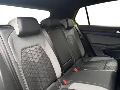 Photo 36 Volkswagen Golf  1.5 eTSI OPF 150 DSG7