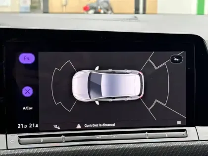 Photo 46 Volkswagen Golf  1.5 eTSI OPF 150 DSG7