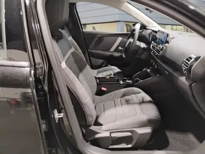 Photo 13 Citroën C4 e- 156 ch autonomie etendue  Automatique