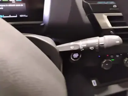 Photo 21 Citroën C4 e- 156 ch autonomie etendue  Automatique