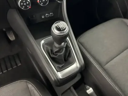 Photo 12 Renault Captur  TCe 90