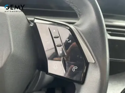 Photo 17 Peugeot 3008  Hybrid 136 e-DCS6