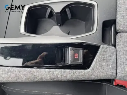 Photo 18 Peugeot 3008  Hybrid 136 e-DCS6