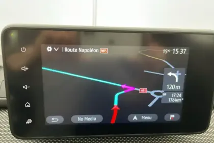 Photo 142 Dacia Sandero  ECO-G 100