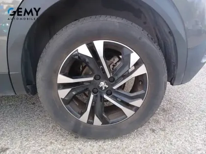 Photo 10 Peugeot 2008  PureTech 130 S&S EAT8