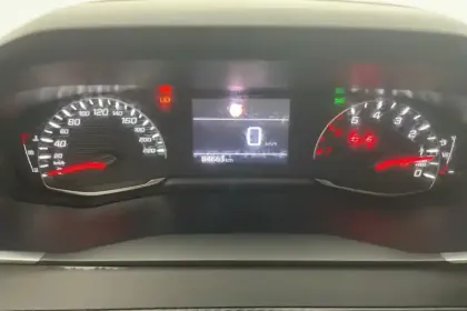 Photo 48 Peugeot 2008  PureTech 130 S&S BVM6