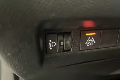 Photo 49 Peugeot 2008  PureTech 130 S&S BVM6