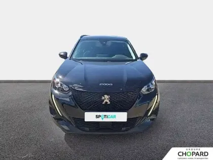 Photo 17 Peugeot 2008  PureTech 130 S&S BVM6